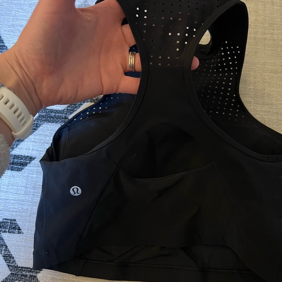Lululemon sports bra - Picture 4 of 4